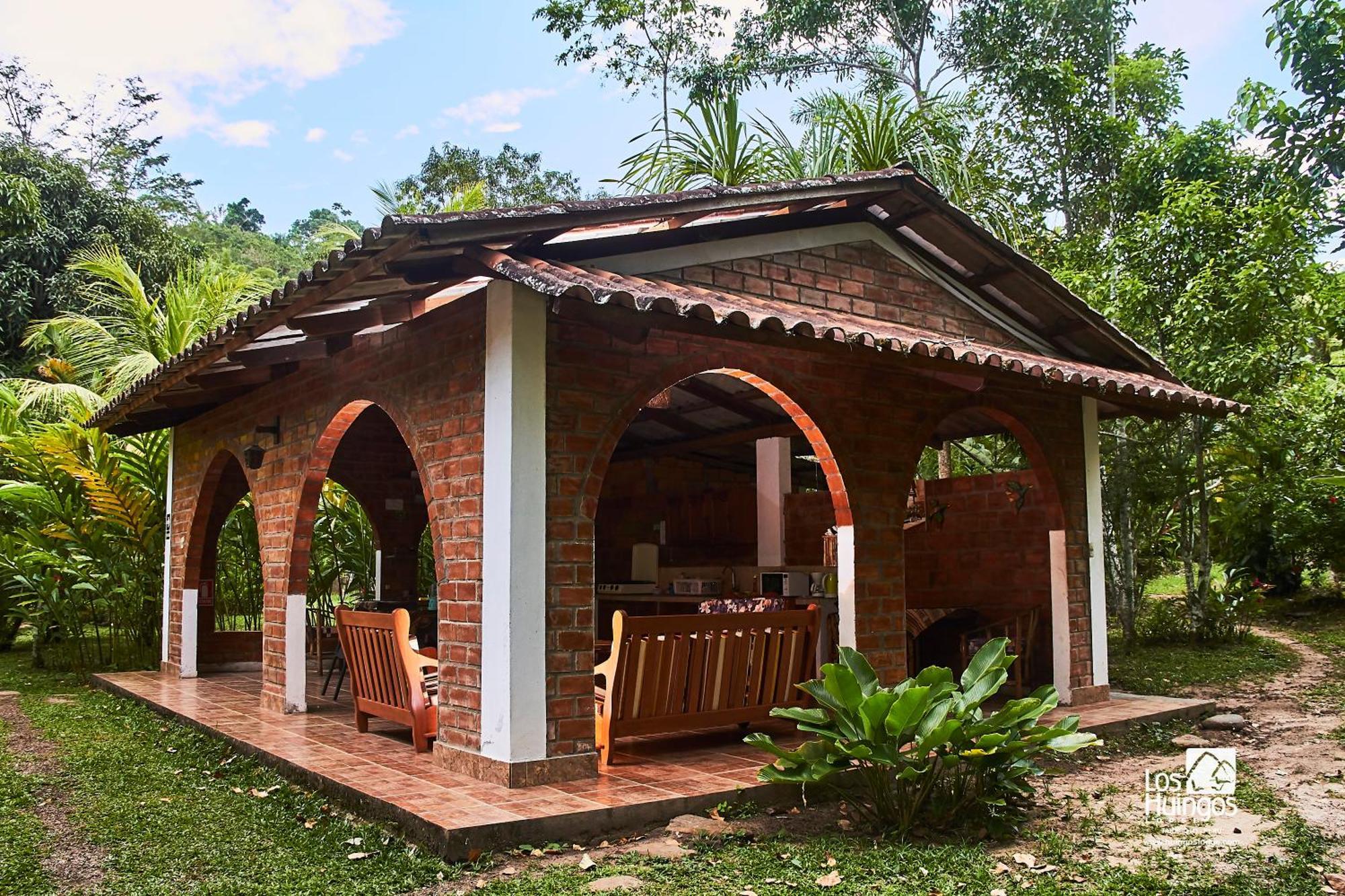 Huingos Eco Lodge タラポト エクステリア 写真